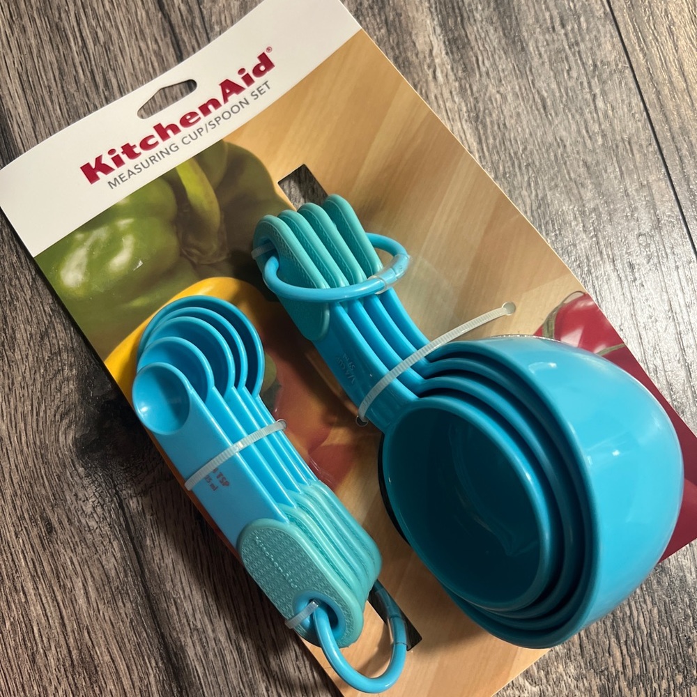 🆕️ KitchenAid Turquoise blue 9 pieces Measuring Cups and Spoons Set new - Picture 3 of 3